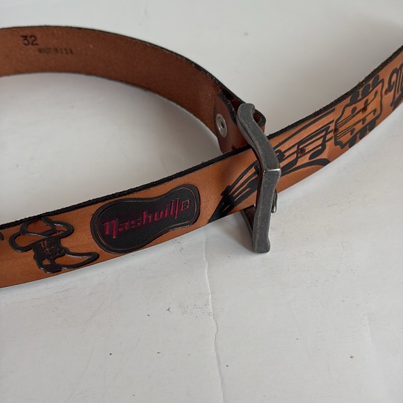 Brown leather Music City Nashville TN belt silver buckle boots cowboy guitar - Picture 10 of 15